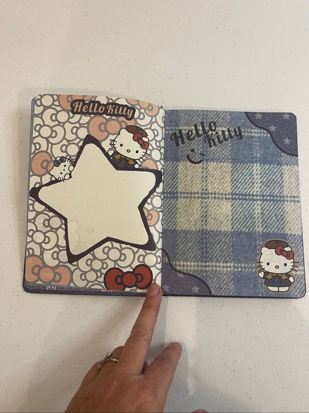 Hello Kitty diary hard cover journal book with pen - Picture 5 of 6